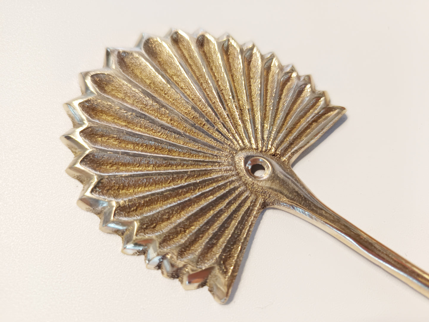 Fan leaf brass wall hook, antique brass palm leaf coat rack.